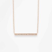 CM6R1-02-vanrycke-Medellin---collier-or-rose-et-diamants-horizontal-L-2