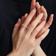 5056-tornaghi-classics-anello-in-oro-bianco-con-7-diamanti-taglio-goccia-3-84ed