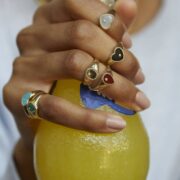 złoto-onyks-diamenty-sygnet-złota biżuteria-zółte złoto-yvonneleon-paris-warszawa