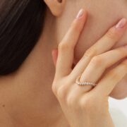 yvonne-leon-paris-engagment-ring-yellow-gold-paris